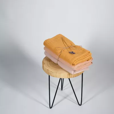 ONINO - Muselina multifunctionala din bumbac 100% organic, HUG.me, Honey Gold, x1 bucata, 120 x 120 cm, certificata GOTS