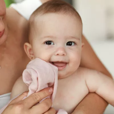 ONINO - Muselina multifunctionala din bumbac 100% organic, HUG.me, Sandy Rose, x1 bucata, 120 x 120 cm, certificata GOTS