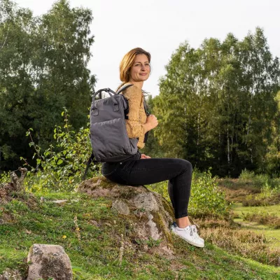 Rucsac multifunctional cu aleza pentru schimbat scutecul bebelusului, din plastic reciclat, Reer Growing Backpack 84221