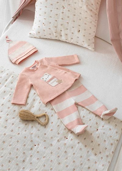 Set pantaloni cu botosei plusat caciulita nou-nascut 2-4 luni