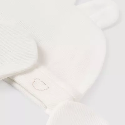 Set Alb caciula si manusi Better Cotton bebe - Mayoral