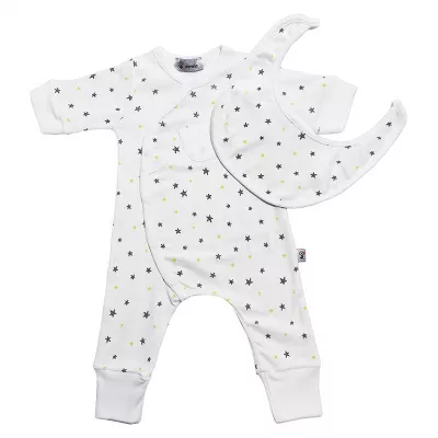 Set salopeta cu maneca lunga Stelute cu Baveta 1 luna