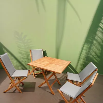 Mobilier terasa - Set mobilier terasa/gradina Square 4 scaune si masa rabatabile  din lemn masiv de tec de culoare maro natur cu perne incluse, hectarul.ro