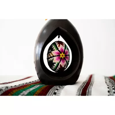 Decoratiuni de interior - Suport din ceramica cu ou 15 cm, hectarul.ro