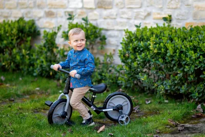 Bicicleta de tranzitie 2in1  Energy, cu pedale si roti ajutatoare, de la 2 ani pana la 5 ani, Rosu cu Negru