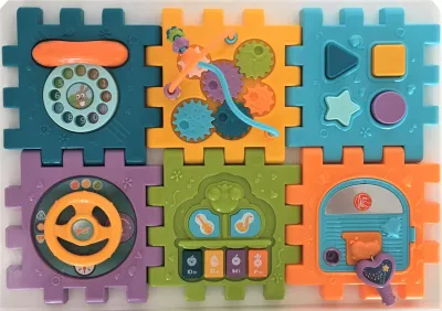 Jucarii interactive - Cub de activitati, 10 piese, interactiv, multicolor, bebelorelli.ro