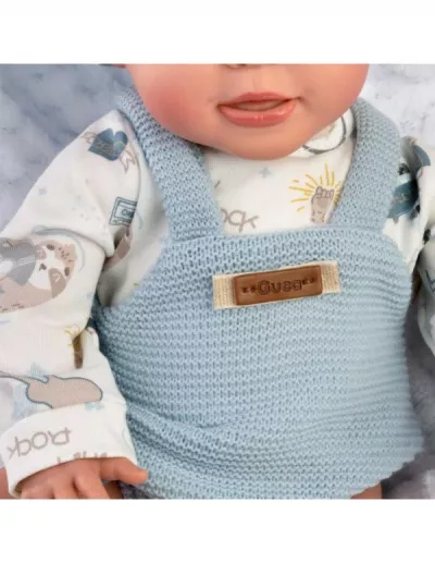 Papusa bebelus, Jairo, 38 cm, corp moale textil, cu salopeta si paturica