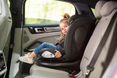 Scaun auto, Aviator, i-Size isofix, cu baza rotativa 360 grade, de la 0 luni pana la 12 ani, 40-150 cm, Bej