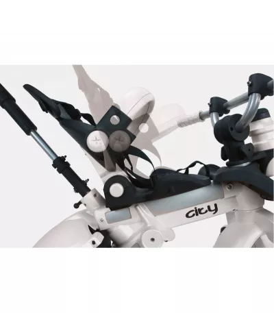 Tricicleta cu pozitie de somn pentru copii, Injusa, City Max, maner parental, cadru din aluminiu, 8 luni+, Alb cu Negru