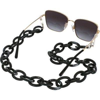 Pentru că ochelarii nu sunt un accesoriu de neglijat, adauga