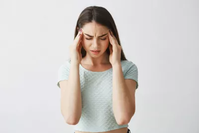 Durerea de cap - Cefaleea: tipuri, cauze și tratament 