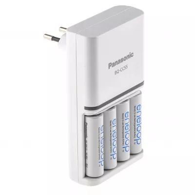 Incarcator Baterii Reincarcabile, Include 4x AA LR6 2000mAh, SMART & QUICK cu Incarcare Individuala in 1.5h, Eneloop K-KJ55MCD40E