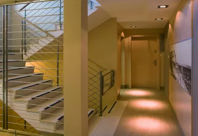 Foaie de usa de intrare în apartament Quartz, model Plane cu striații orizontale