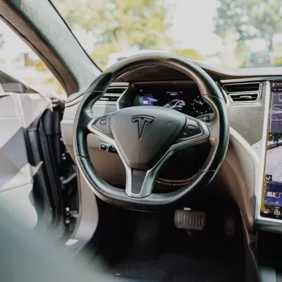 Experienta Tesla Model 3 Performance, la Academia Titi Aur  