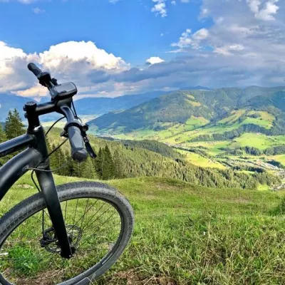 Inchiriere bicicleta electrica mountain bike, 1 zi| 1 persoana 