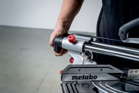 Fierastrau pentru debitat lemn, Metabo KGS 216 M 61926