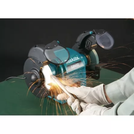 Polizor banc  Makita 250 W GB602