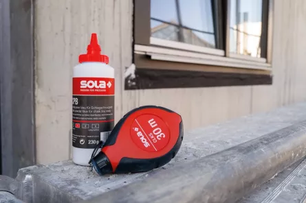 Set dispozitiv pentru trasat linii si creta rosie, Sola CLKS
