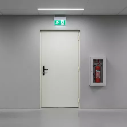 Usa antifoc split 60 min  800x2050  dimensiune 205x80 grosime 7 cm culoare alb