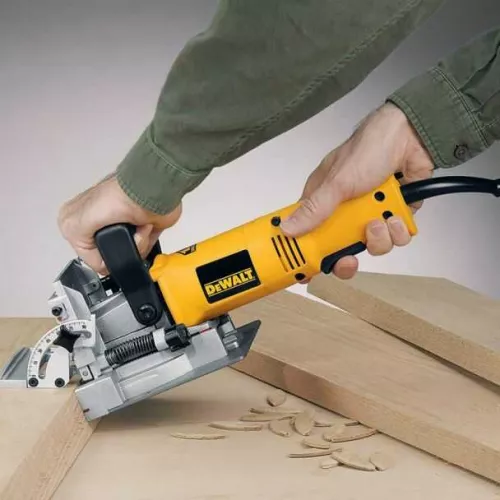 Masina de imbinat "biscuiti de lemn" DeWALT DW682K 600W 100MM