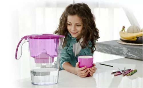 Cana filtranta de apa Laica Stream Fuchsia, 2.3 litri