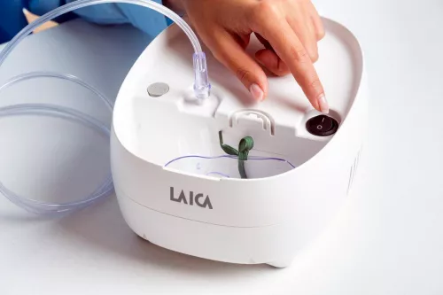 NOU: Aparat de aerosoli Laica NE2015, compartiment accesorii, cu piston, copii si adulti