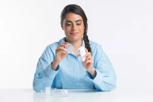 NOU: Aparat de aerosoli portabil Laica NE1012, silentios, copii si adulti, reincarcabil la USB