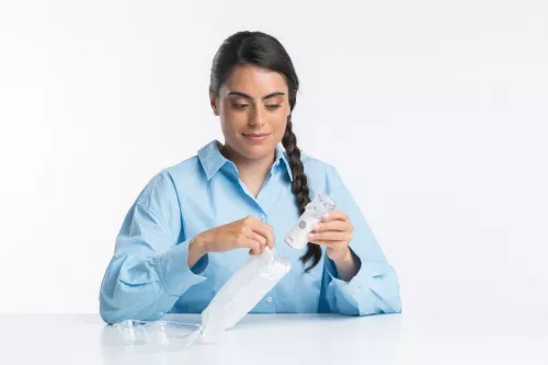 NOU: Aparat de aerosoli portabil Laica NE1012, silentios, copii si adulti, reincarcabil la USB