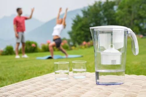 Pachet Cana filtranta de apa Laica Clear Line, 2.3 litri, Alb + 3 filtre Bi-flux