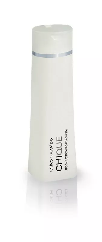 Set Parfum și Cosmetice cu feromoni pentru femei Chique