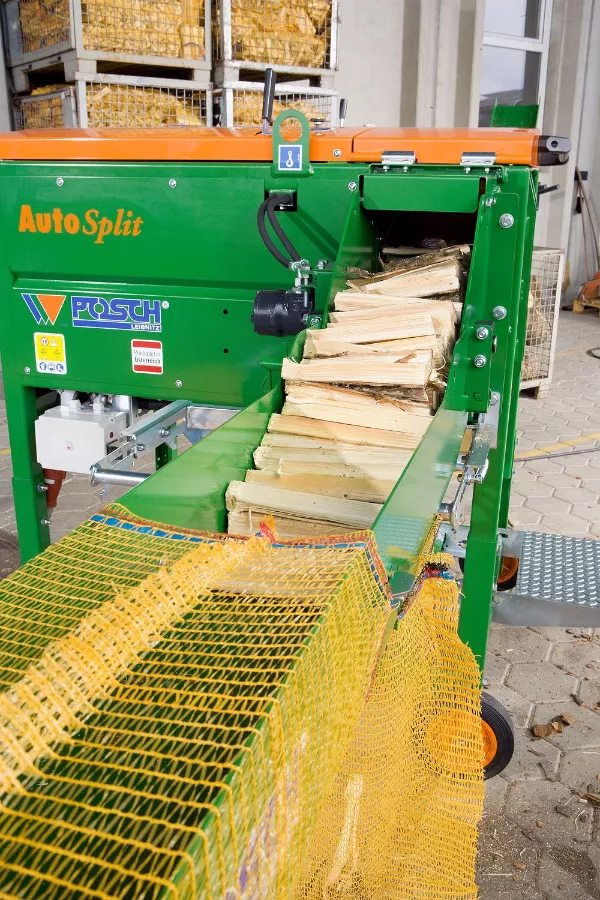 Despicator lemn orizontal AutoSplit 250  - actionare la priza de putere a tractorului