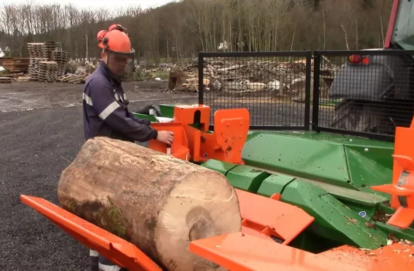 Despicator lemn orizontal SplitMaster 30 - actionare la priza de putere a tractorului