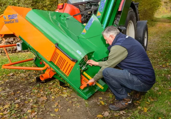Fierastrau circular SmartCut - la priza de putere a tractorului