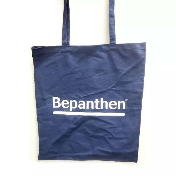 Cadou: Geanta Bepanthen