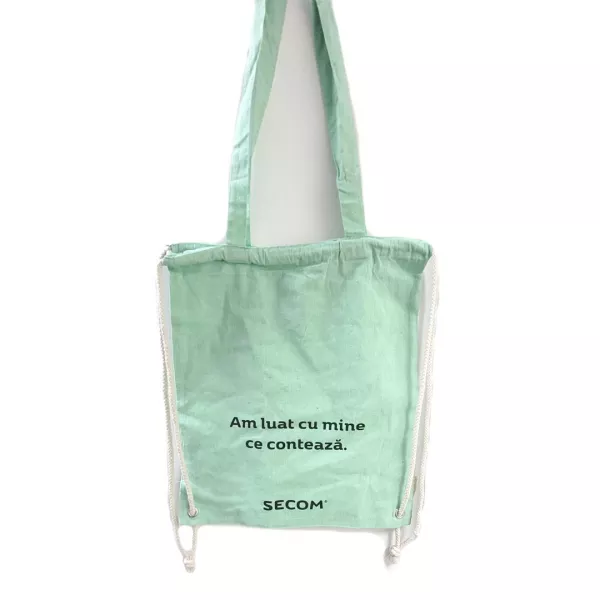 Cadou: Rucsac Secom