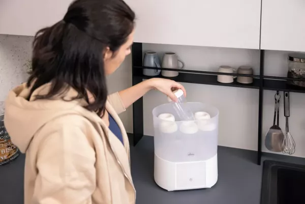 Sterilizator electric digital cu uscator biberoane si accesorii mici, 0 luni+, Chicco
