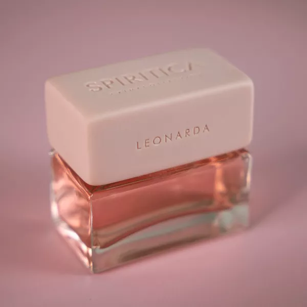 LEONARDA