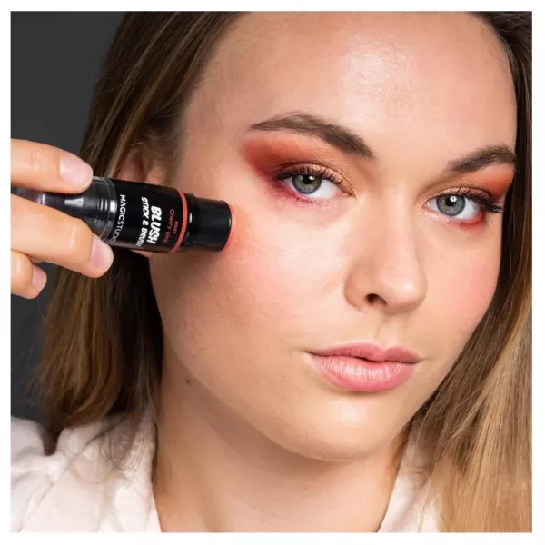 Blush cu pensula AQ-50581