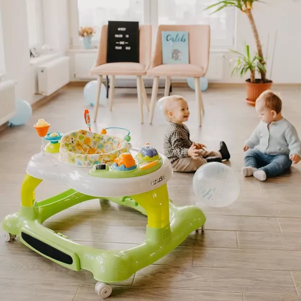 Premergator cu centru de activitati Coccolle Arlo Roz