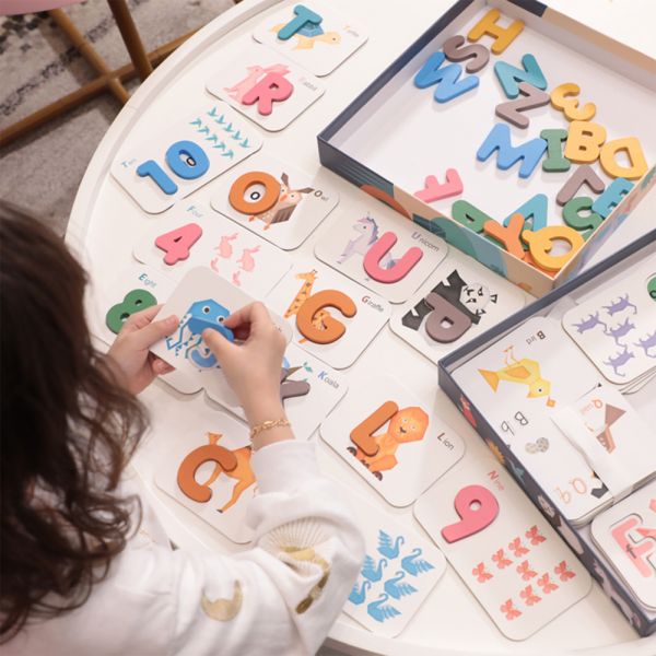 Puzzle Karemi, joc de ortografie, spelling game, joc educativ cu litere si cifre, joc invatare limba engleza, K01B-10149