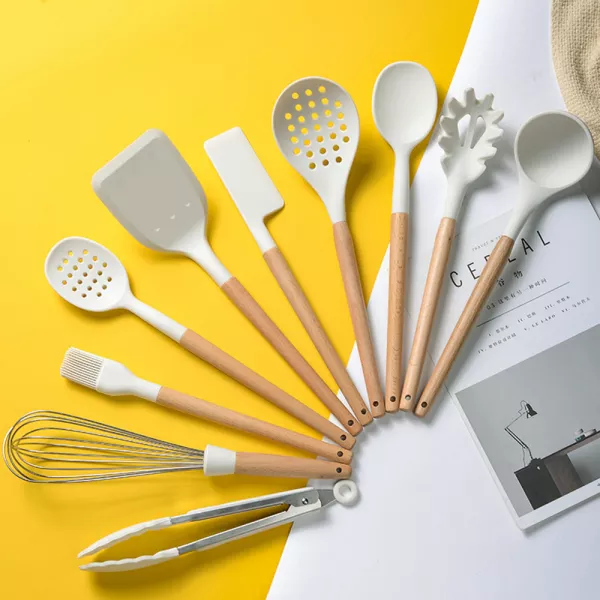 Set 10 ustensile de bucatarie Karemi, din silicon termorezistent si maner lemn, alb