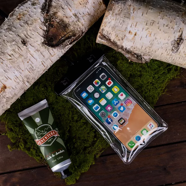 Set cadou barbati, gel de dus, husa telefon, ADVENTURE COLLECTION