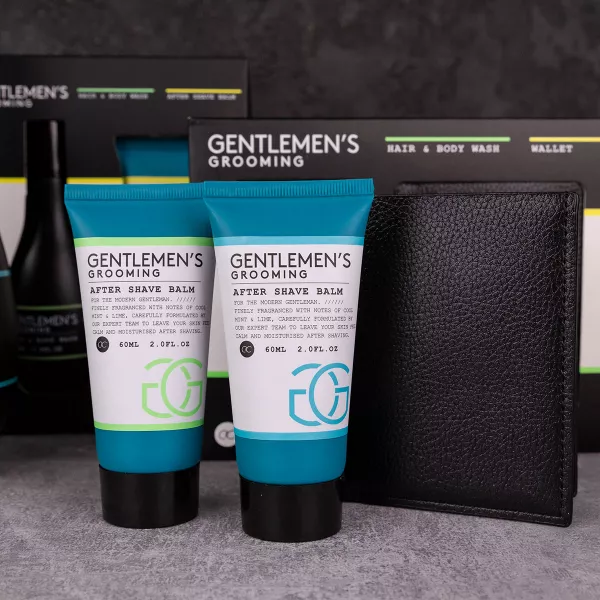Set cadou barbati, gel de dus, balsam after shave, portofel