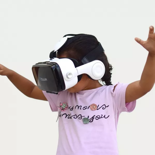 Experiență VR Cadou - Inchiriere ochelari VR  | 2 zile, 1 echipament , smartexperience.ro