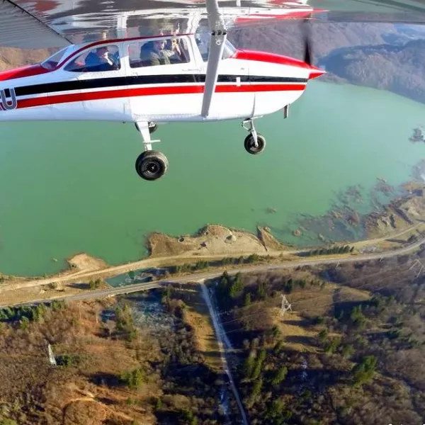 Zbor introductiv cu avionul Cetatea Prejmer-Cetatea Harman-Lacul Tarlungeni | 3 persoane
