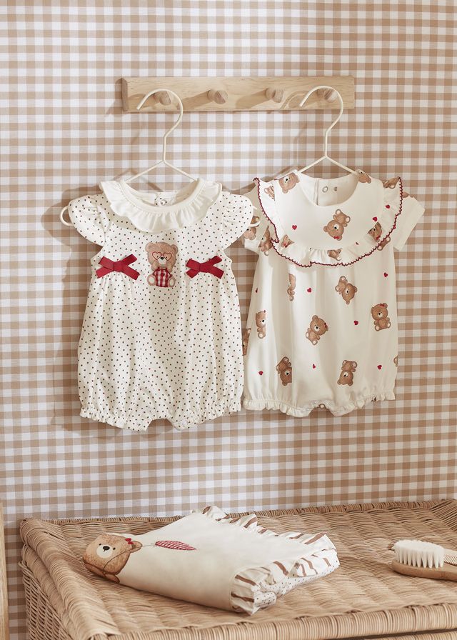 Set 2 salopete (pijamale) scurte din bumbac sustenabil - Mayoral 4-6 luni, [],bestfam.ro