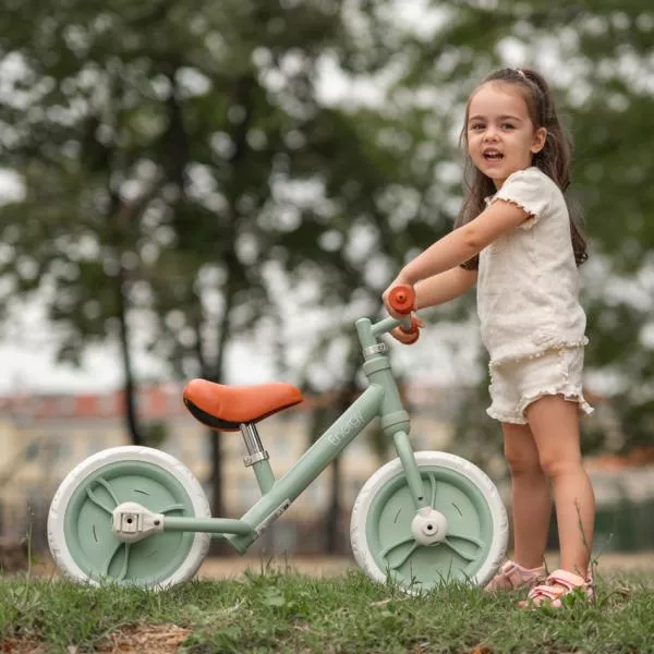 Bicicleta de echilibru 2in1, Energy, include pedale si roti auxiliare, potrivit 2-5 Ani, Green 8