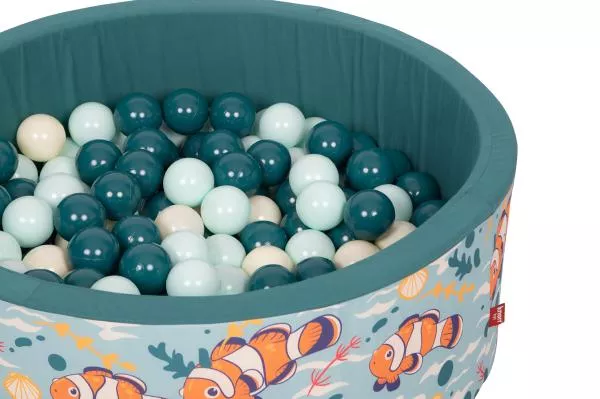 Piscina cu bile pentru copii, Knorr Toys, contine 150 bile multicolore, umplutura din spuma moale, husa bumbac 100% detasabila si lavabila, diametru 90 cm, inaltime 30 cm, 0 Luni+, Clownfish 2