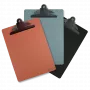 Clipboard plastic simplu A4(320*230mm) cu clema de prindere Jumbo si agatatoare-rosu
