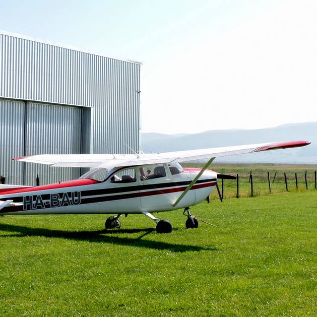 Lectie de initiere in zbor cu avionul |1 Persoana | Brasov